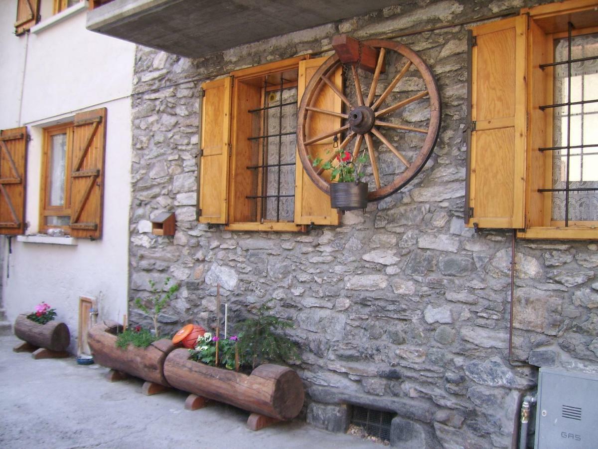 Fiocco Di Neve Apartamento Montjovet Exterior foto